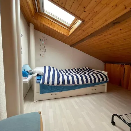 Apartment Cosy Avec Terrasse Intime, A 500m De La De Nauzan - Fr-1-550-37 *