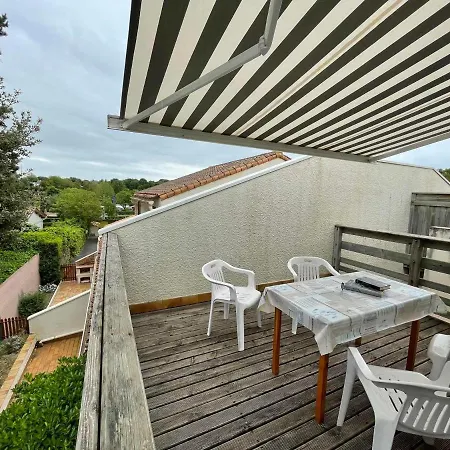 Apartment Cosy Avec Terrasse Intime, A 500m De La De Nauzan - Fr-1-550-37 Vaux-sur-Mer