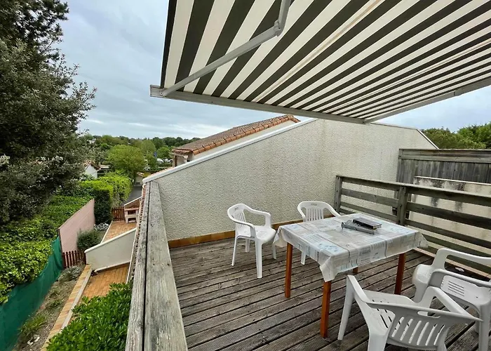 Apartment Cosy Avec Terrasse Intime, A 500m De La De Nauzan - Fr-1-550-37 Vaux-sur-Mer